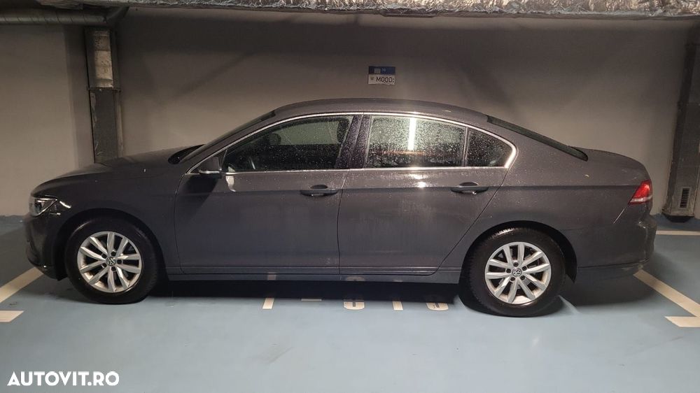 Volkswagen Passat - 2