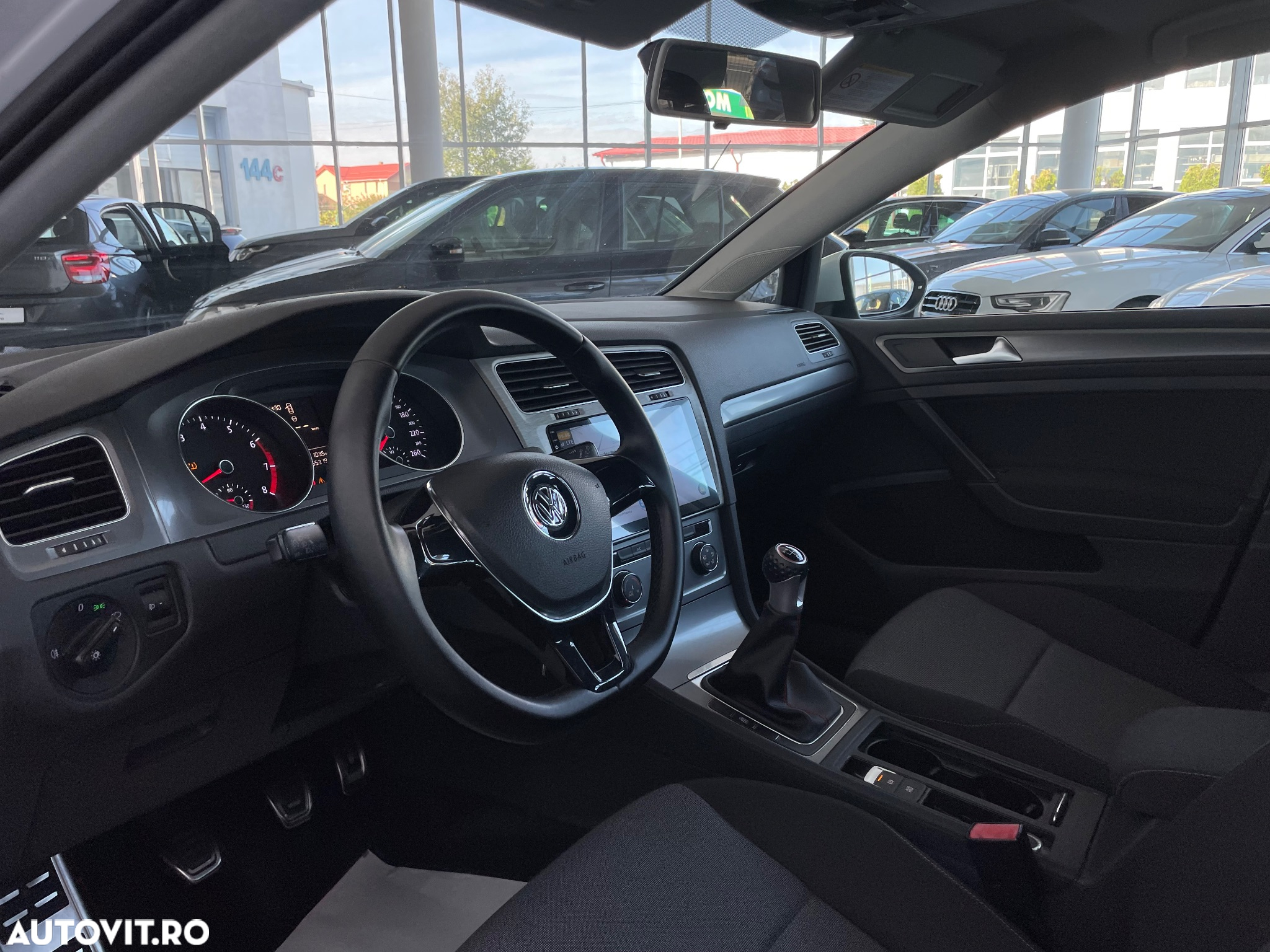 Volkswagen Golf 1.2 TSI Style - 23