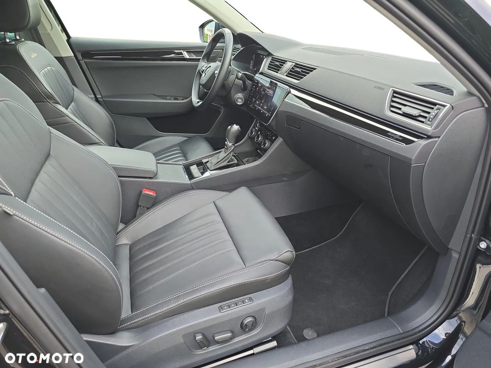 Skoda Superb 2.0 TSI L&K DSG - 32