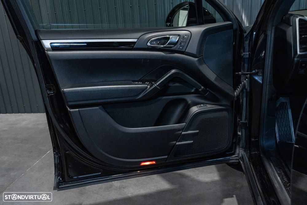 Porsche Cayenne S E-Hybrid - 19