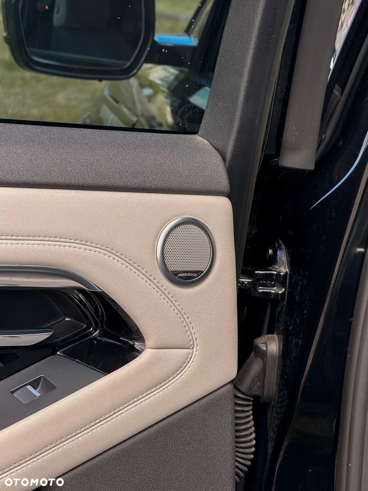 Land Rover Range Rover Evoque - 23