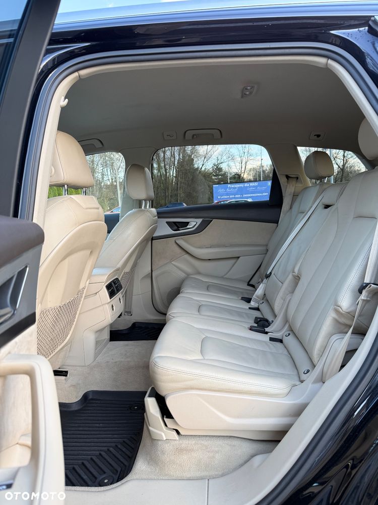 Audi Q7 - 18