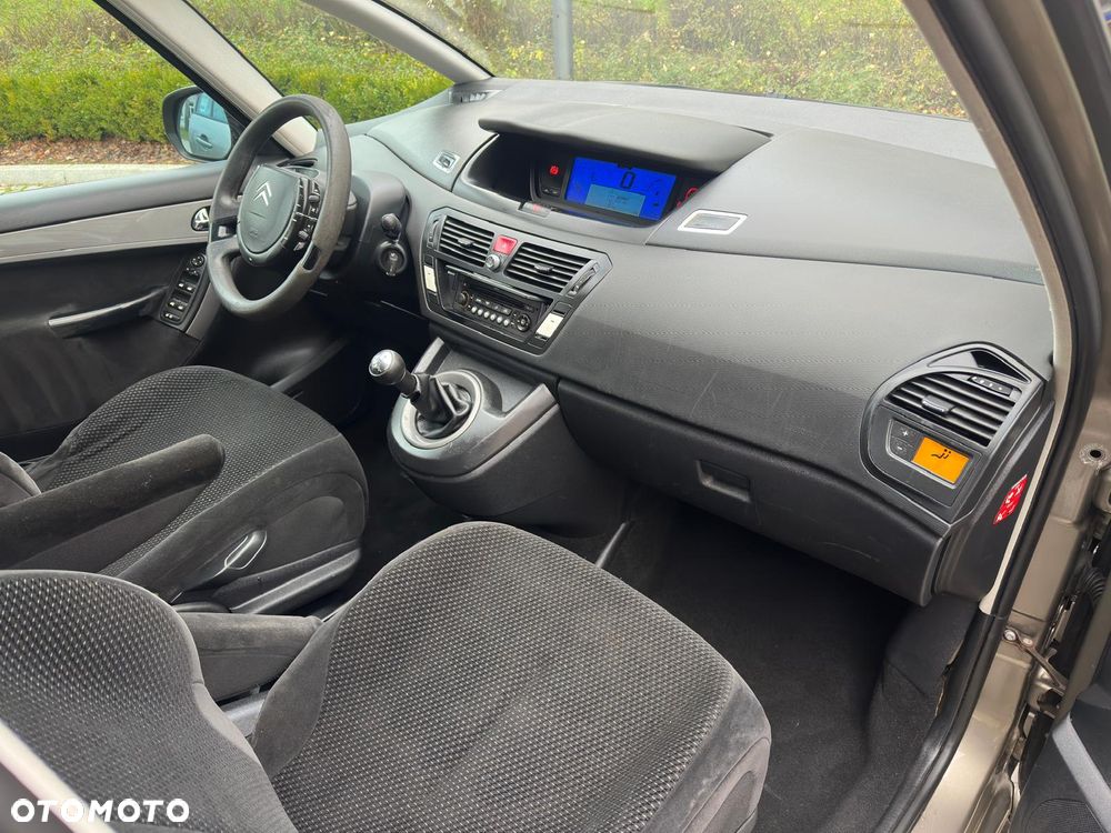 Citroën C4 Grand Picasso 1.8 16V Style - 34