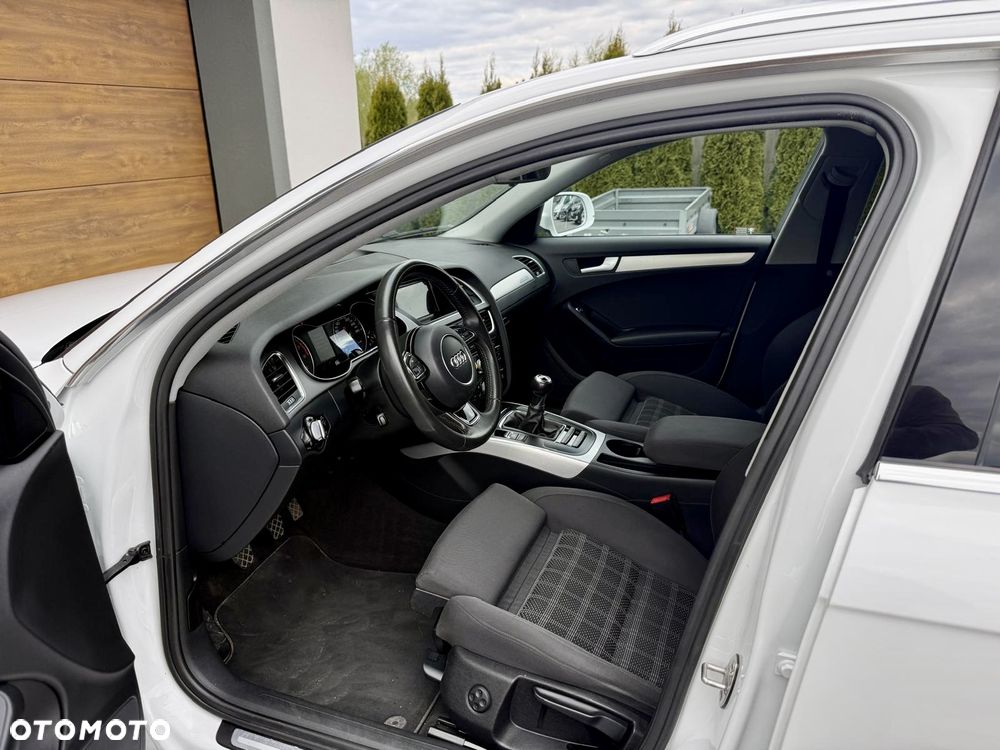 Audi A4 Avant 2.0 TFSI Flexible Fuel Quattro - 16