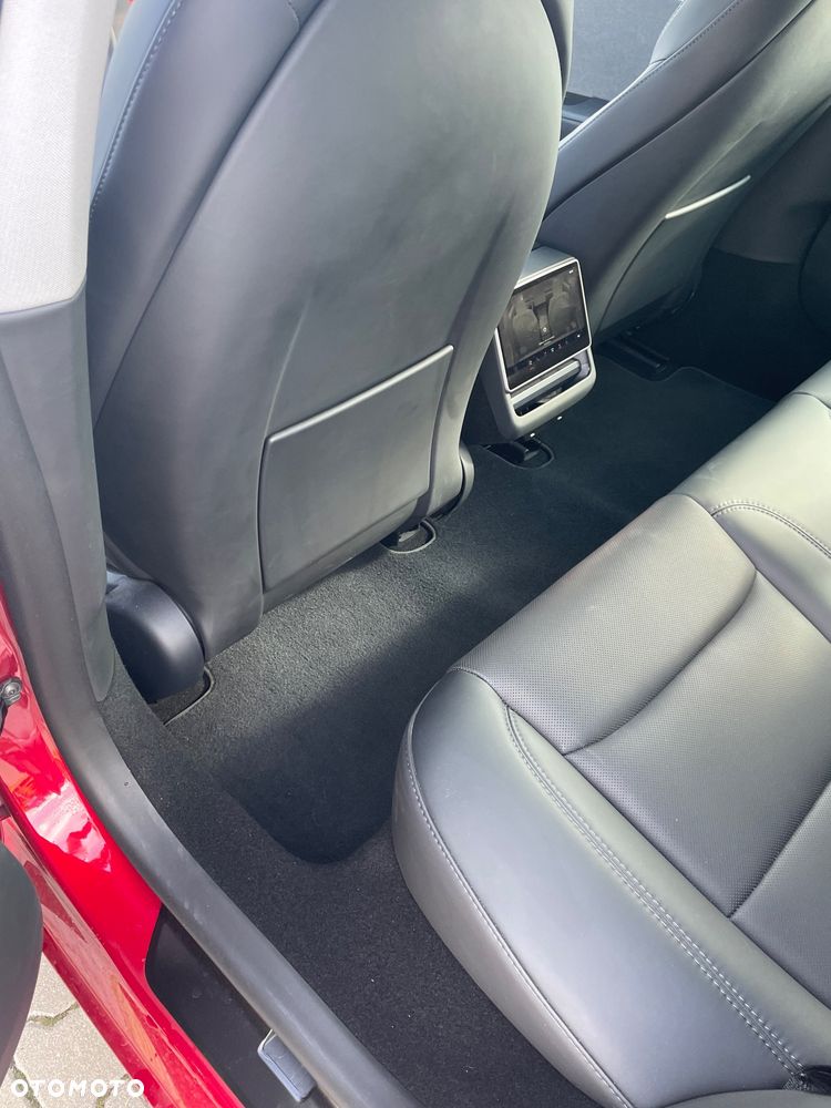 Tesla Model 3 - 15
