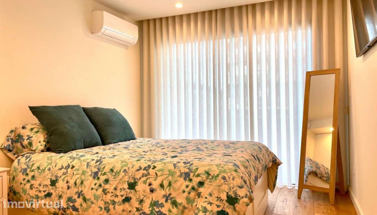 Apartamento T3 com amplo terraço à venda na Madalena em Vila Nova de - Grande imagem: 4/6
