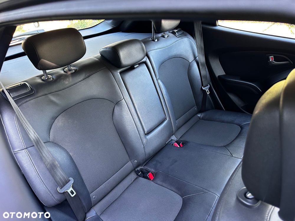 Hyundai ix35 1.6 2WD Fifa World Cup Edition - 26