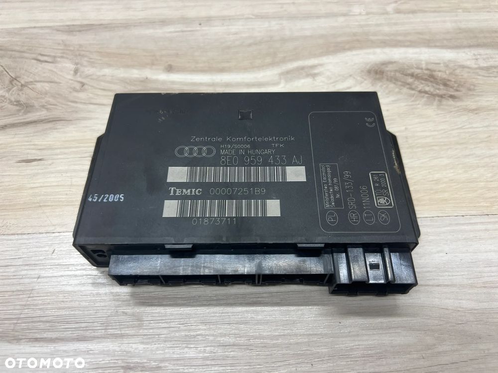 Moduł komfortu audi a4 8E0959433AJ