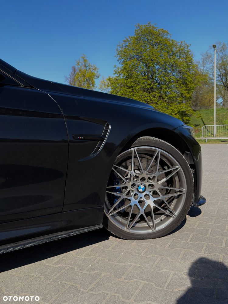 BMW M4 DKG Competition - 5