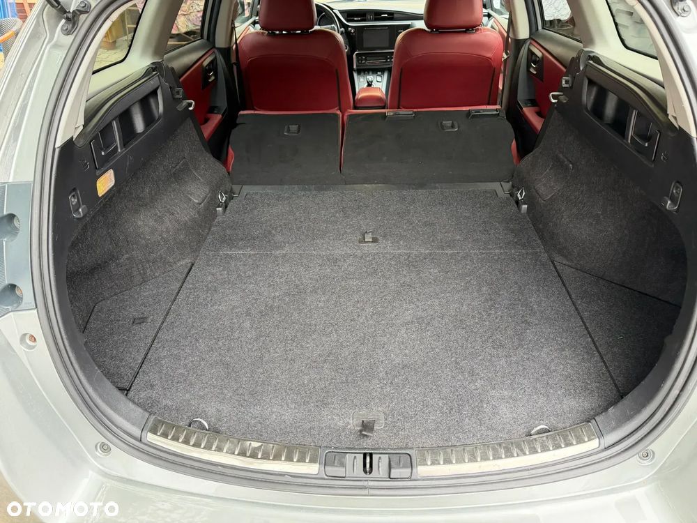 Toyota Auris Hybrid 135 Premium - 22