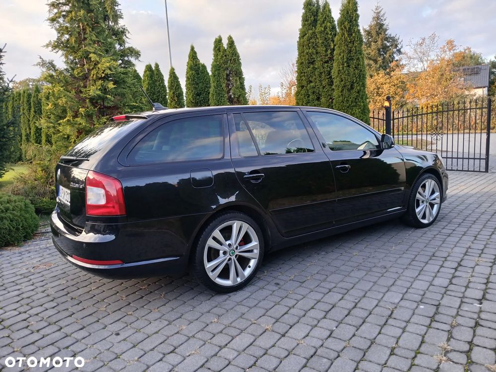 Skoda Octavia 2.0 TDI DPF RS - 11