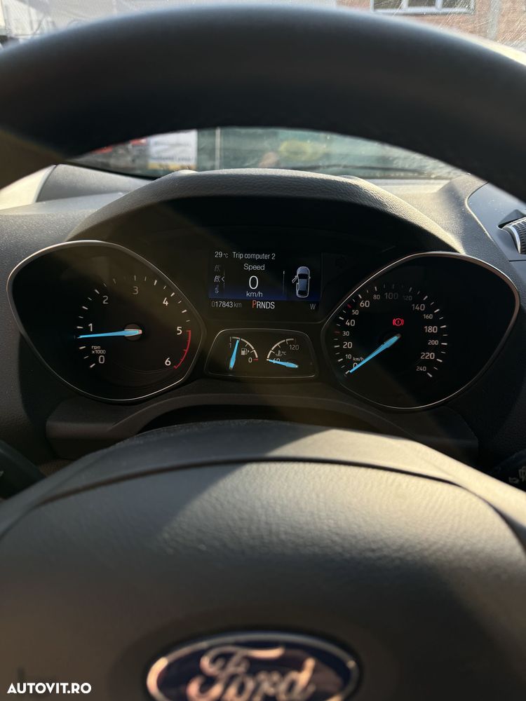 Ford Kuga 2.0 TDCi 4WD Powershift ST-Line - 9