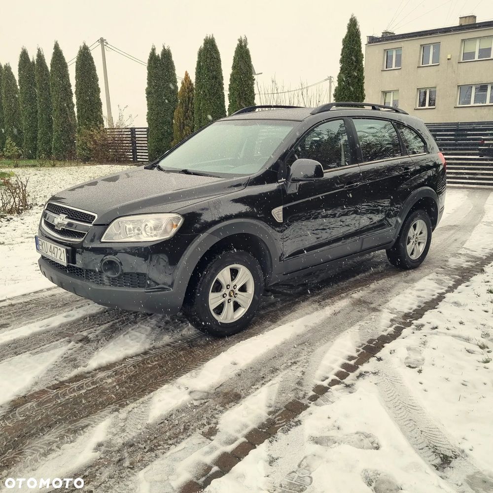 Chevrolet Captiva 2.4 LS 5os - 18