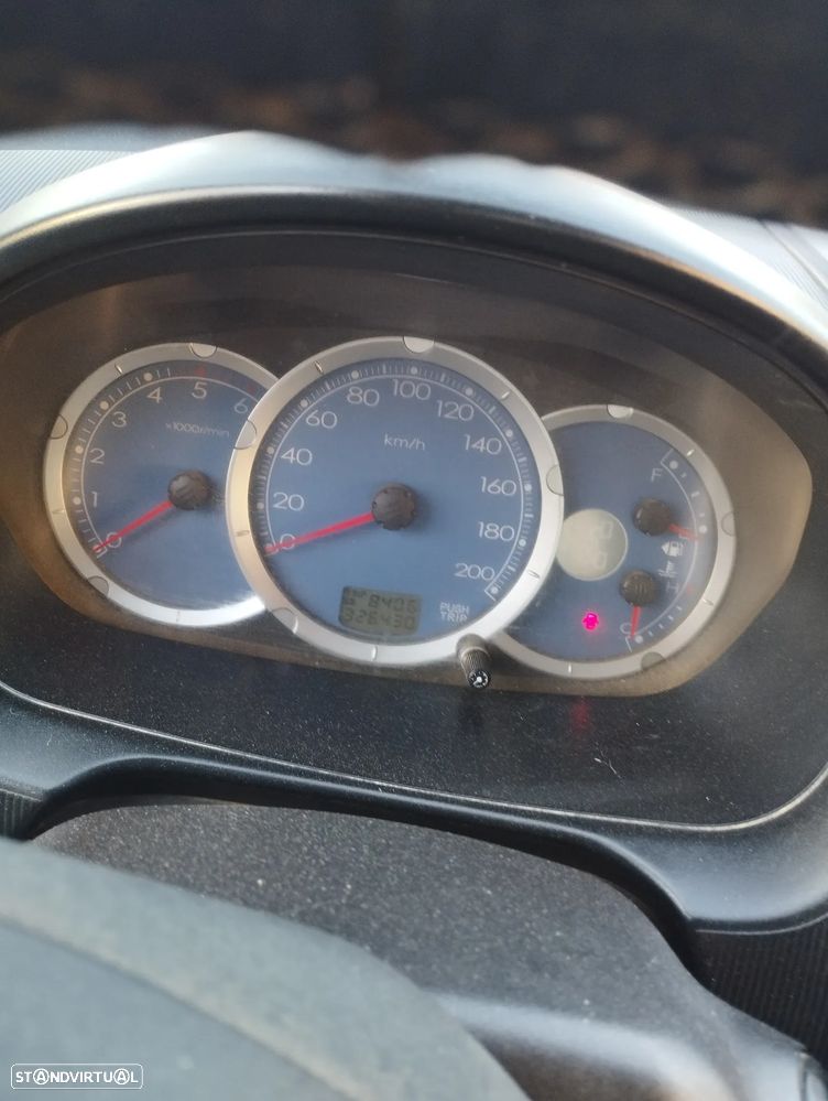 Mitsubishi L200 2.5 DI-D CD Invite AC+ABS - 5