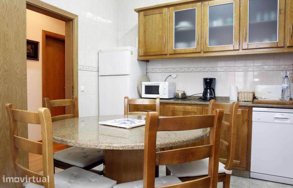 Quarto - localizado em Alameda Lisbon - Grande imagem: 3/16