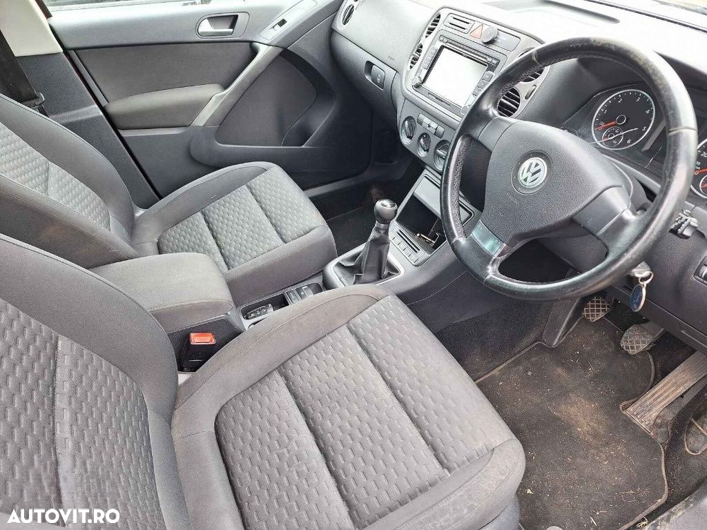 Set amortizoare spate Volkswagen Tiguan 5N 2009 SUV 2.0 TDI - 8