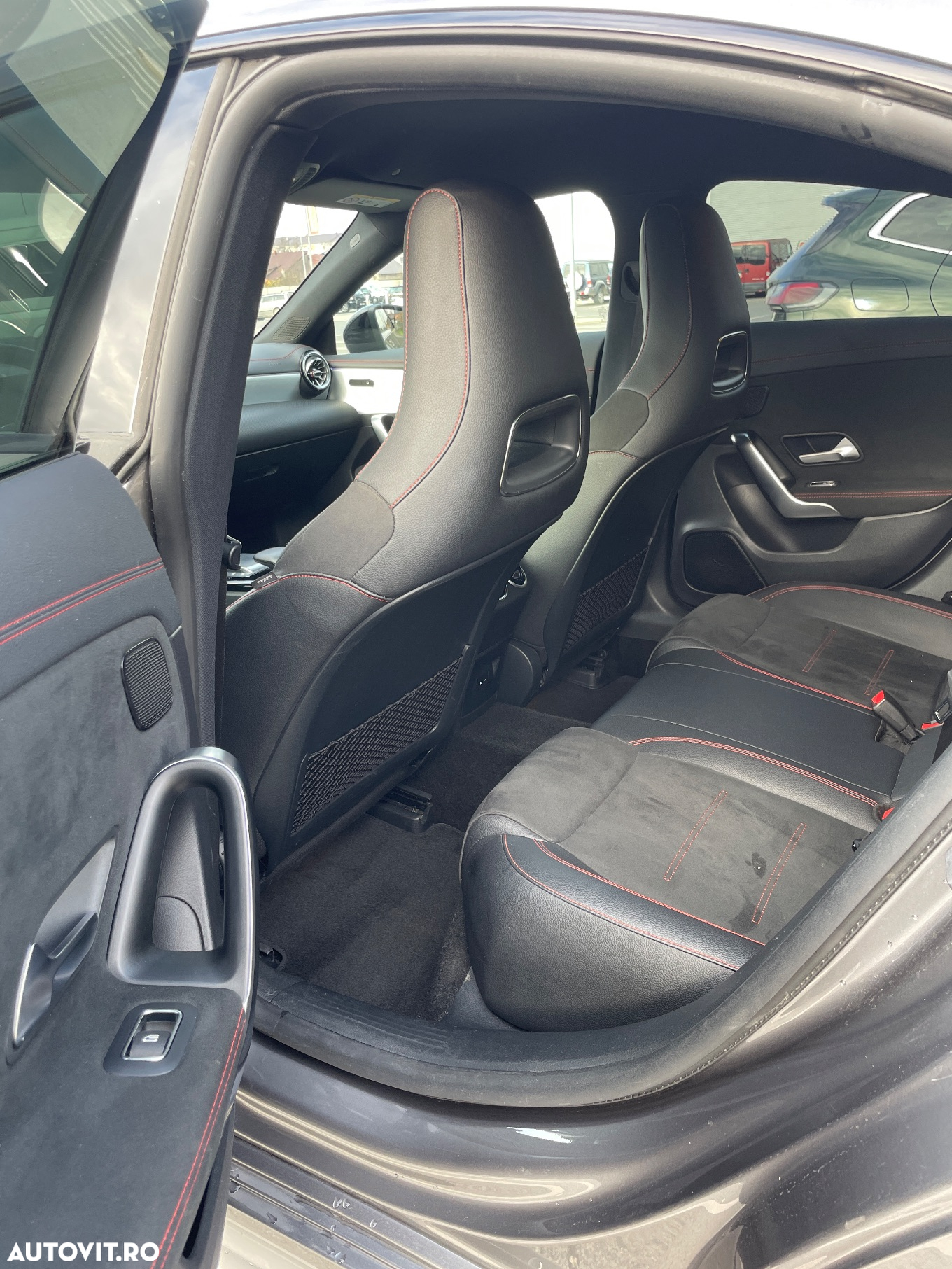Mercedes-Benz CLA - 10