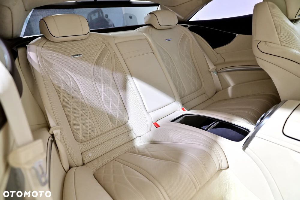 Mercedes-Benz Klasa S AMG 63 4-Matic+ 9G-TRONIC - 17