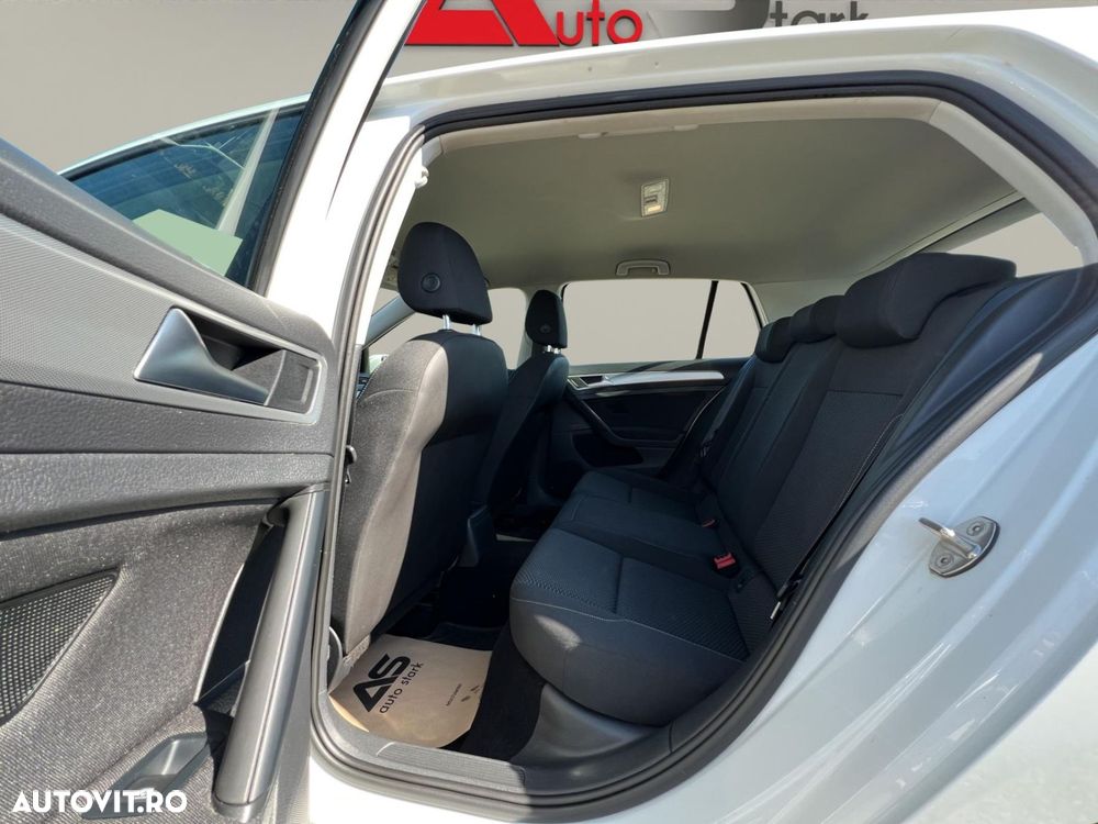 VOLKSWAGEN Golf 2020 — imagine 15
