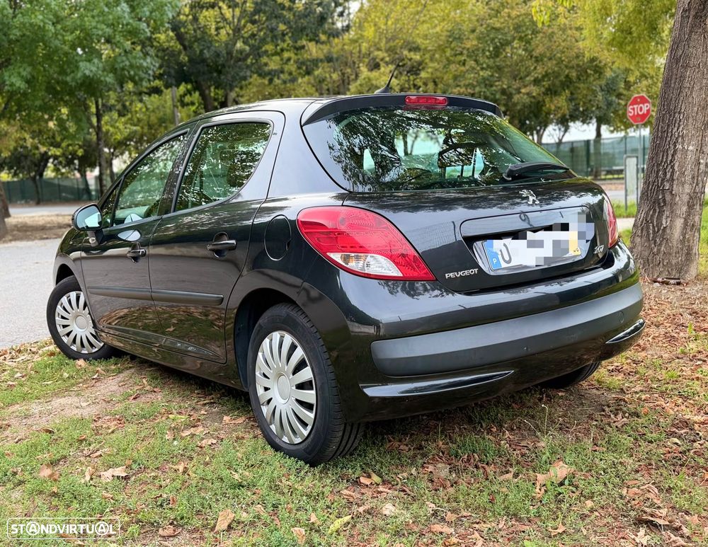 Peugeot 207 - 2