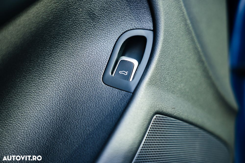 Audi A4 2.0 TDI DPF multitronic Ambiente - 13