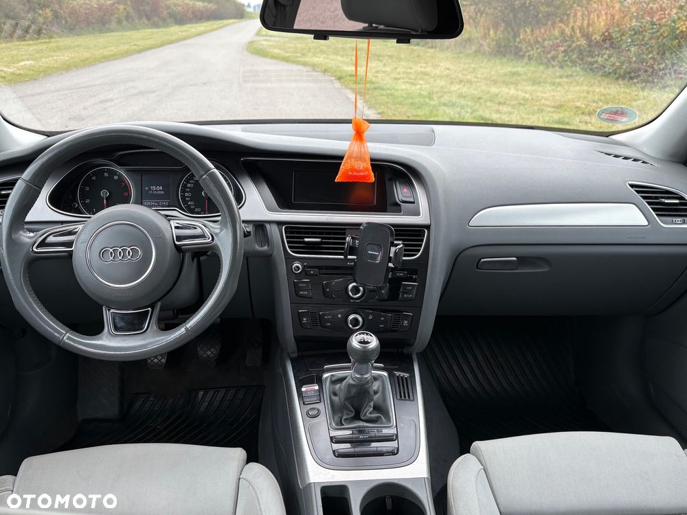 Audi A4 Avant - 11