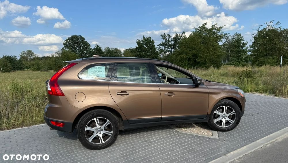 Volvo XC 60 2.0T Momentum - 7