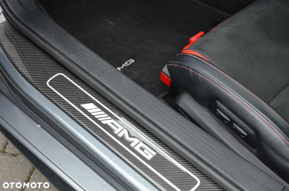 Mercedes-Benz AMG GT S - 34