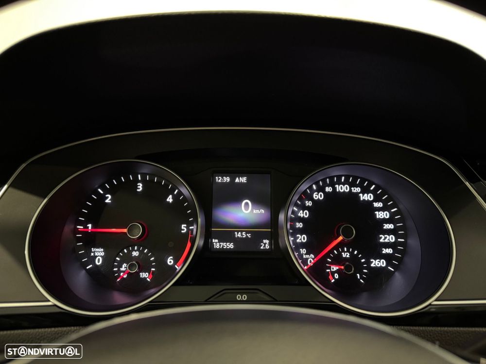 VW Passat Alltrack 2.0 TDi 4Motion - 43