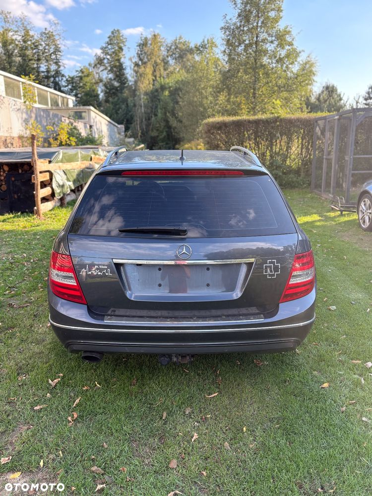 Mercedes-Benz Klasa C 220 T CDI DPF Automatik BlueEFFICIENCY Avantgarde - 5