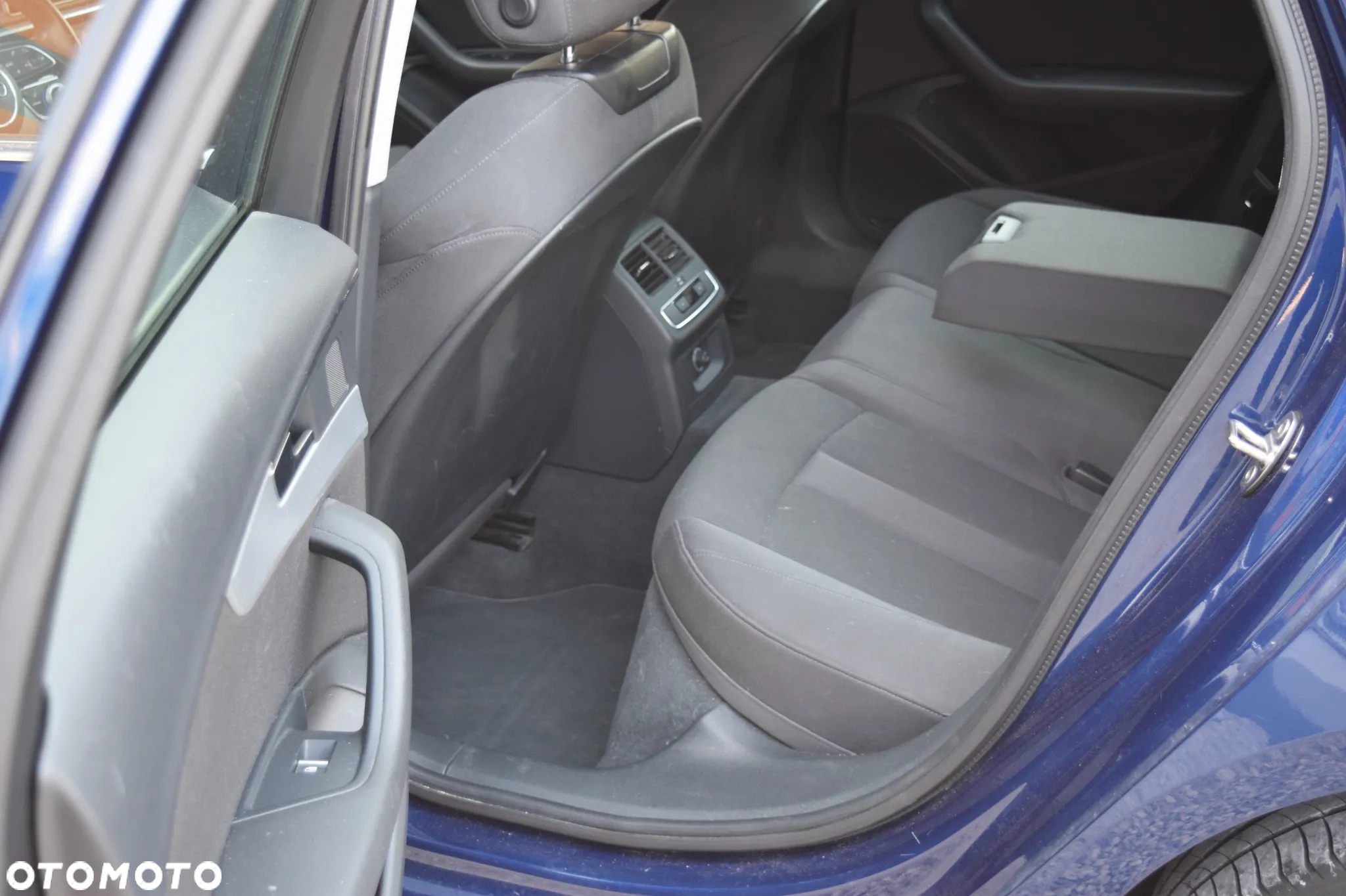 Audi A4 Avant 2.0 TDI sport - 34