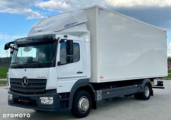 Mercedes-Benz ATEGO / 1221 / IZOTERMA / KONTENER / AUTOMAT / 230 TYS KM / 17 EUROPALET / 6.8 M DŁUGOŚCI / 2019 ROK