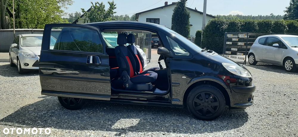 Peugeot 1007 - 8
