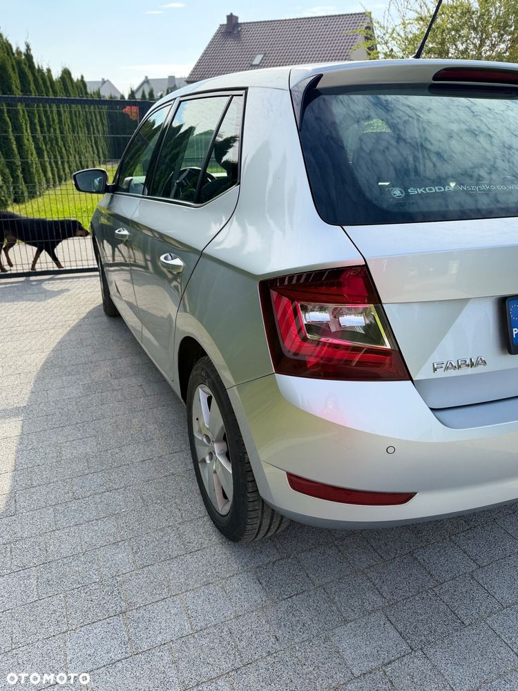 Skoda Fabia 1.0 TSI Style Color - 5