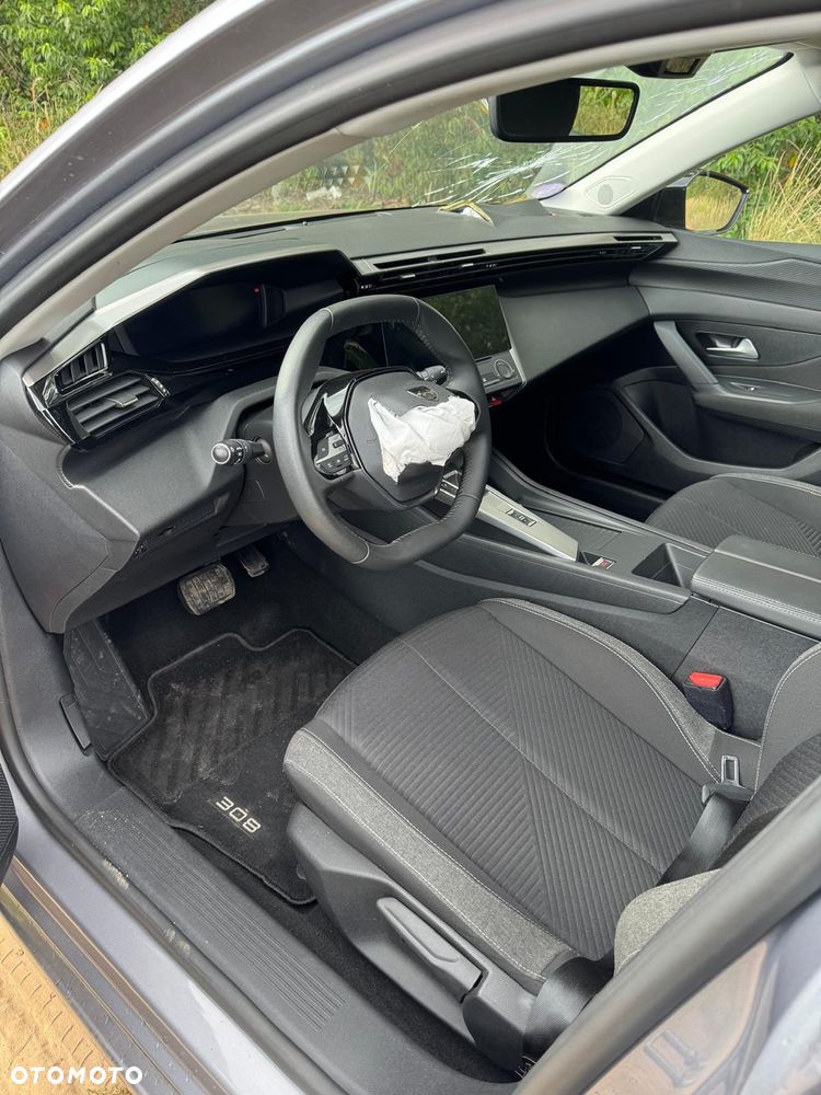 Peugeot 308 1.2 PureTech Allure S&S EAT8 - 12