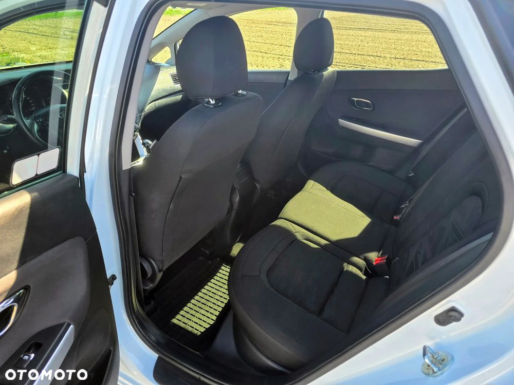 Kia Ceed 1.6 GDI M - 12