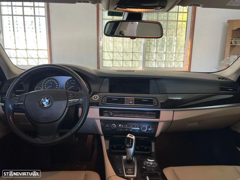 BMW 528 i Auto - 9