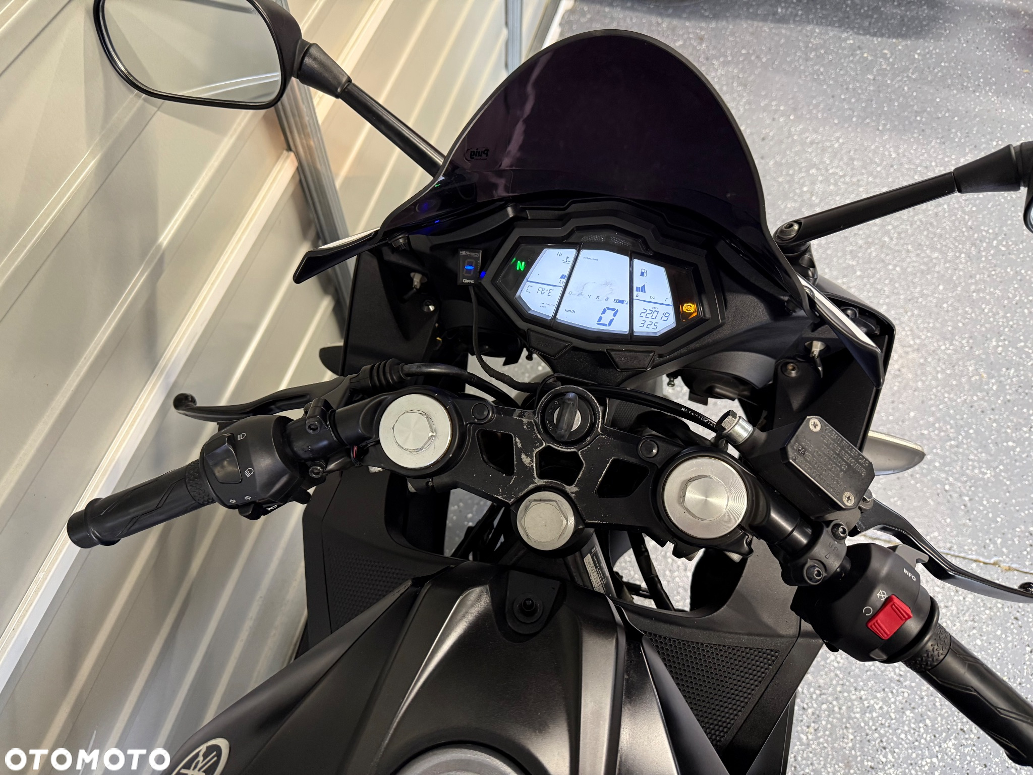 Yamaha R125 - 6