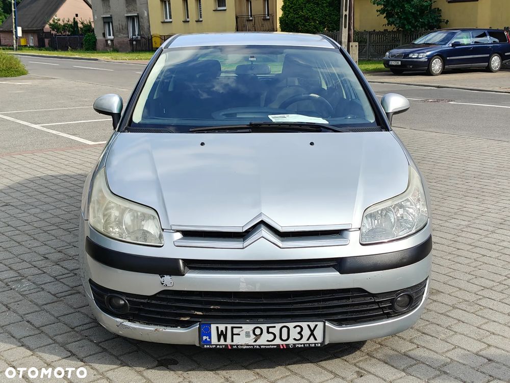 Citroën C4 1.4 16V Advance - 16