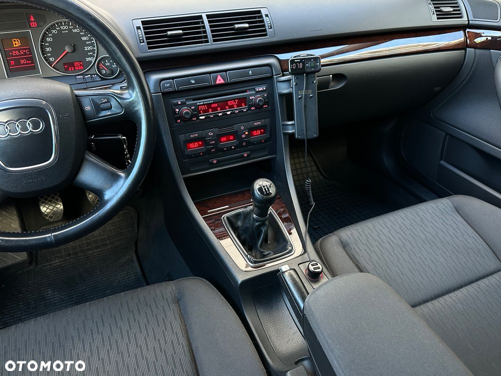 Audi A4 Avant 2 - 24