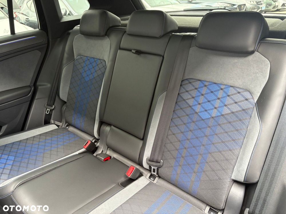 Volkswagen Tiguan - 14