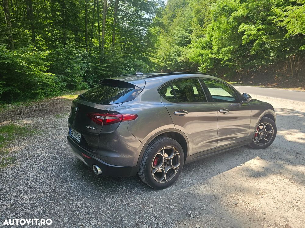 Alfa Romeo Stelvio 2.2 JTDM AWD AT8 Estrema - 4