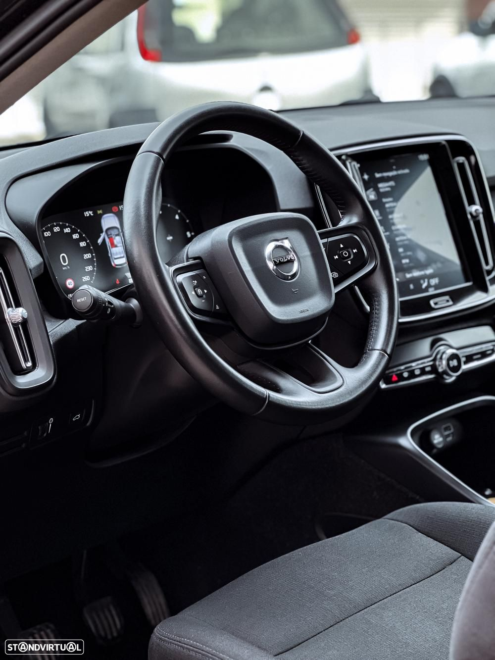 Volvo XC 40 2.0 D3 - 10