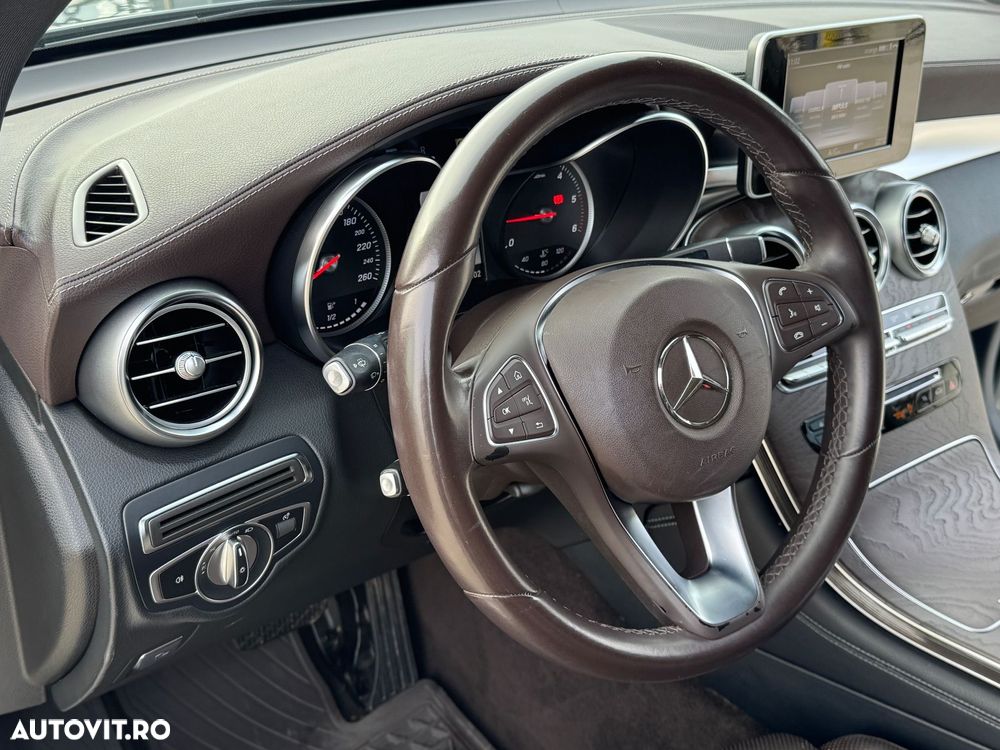Mercedes-Benz GLC - 16