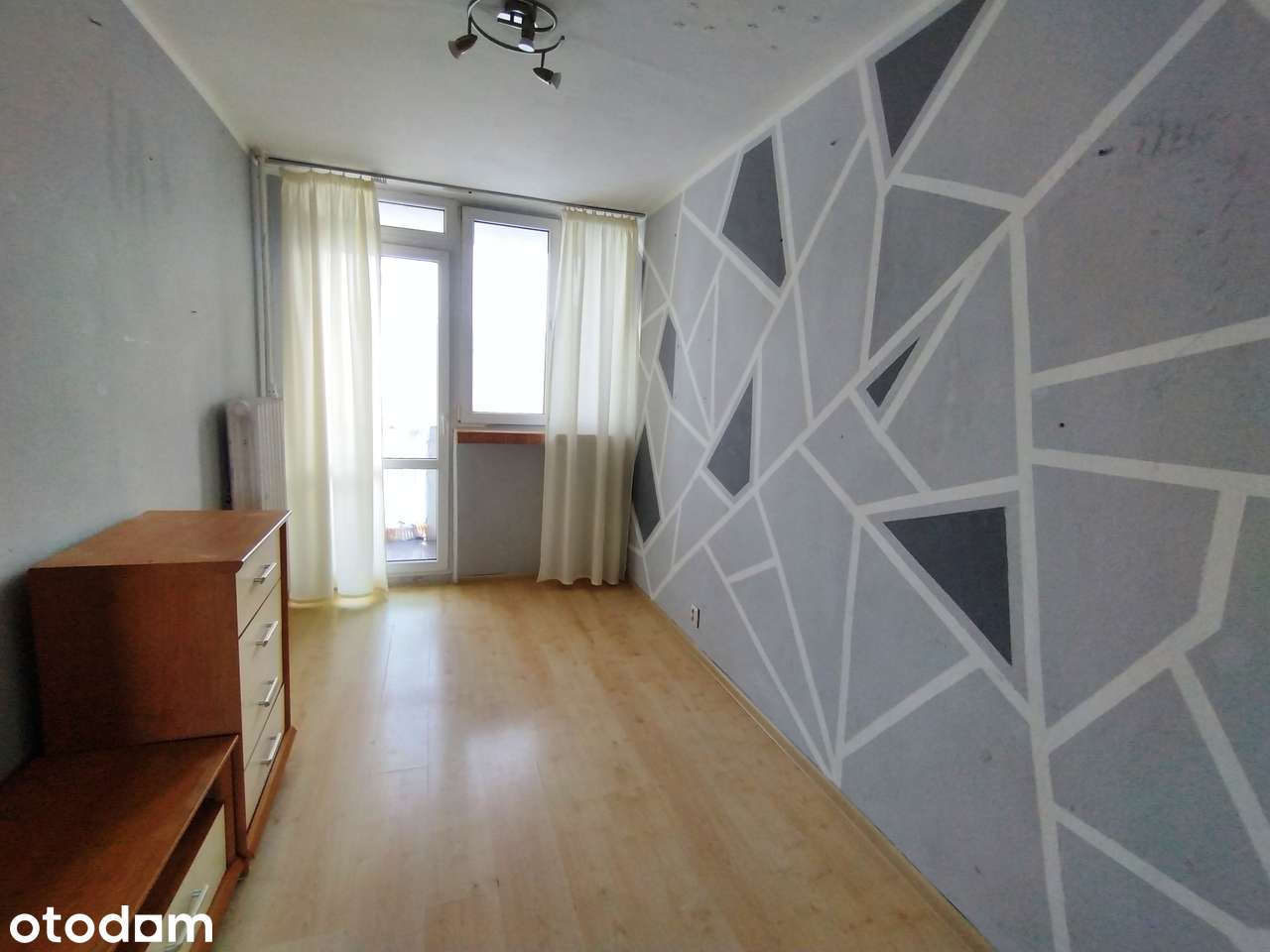 Top lokalizacja na Dąbrowie! 3-pokojowe z balkonem w bloku z windą.