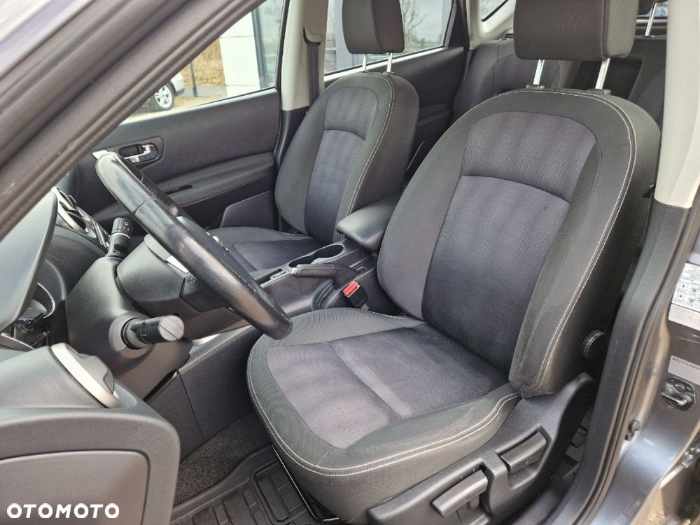 Nissan Qashqai - 10