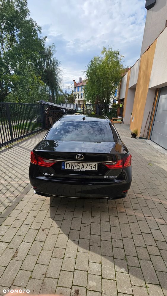 Lexus GS - 9