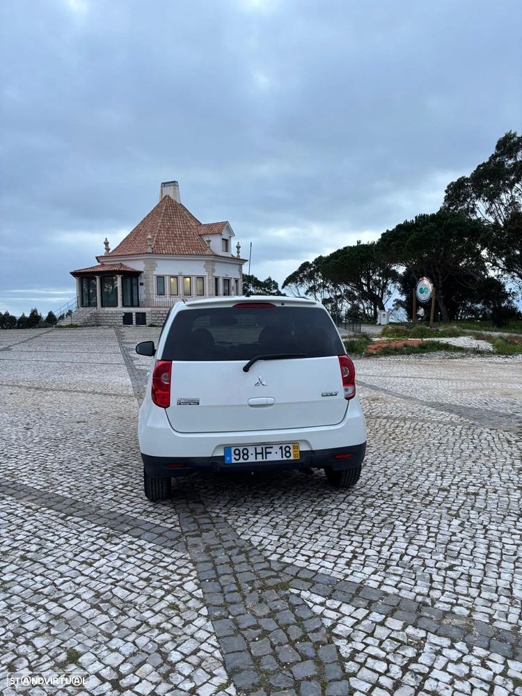 Mitsubishi Colt - 3