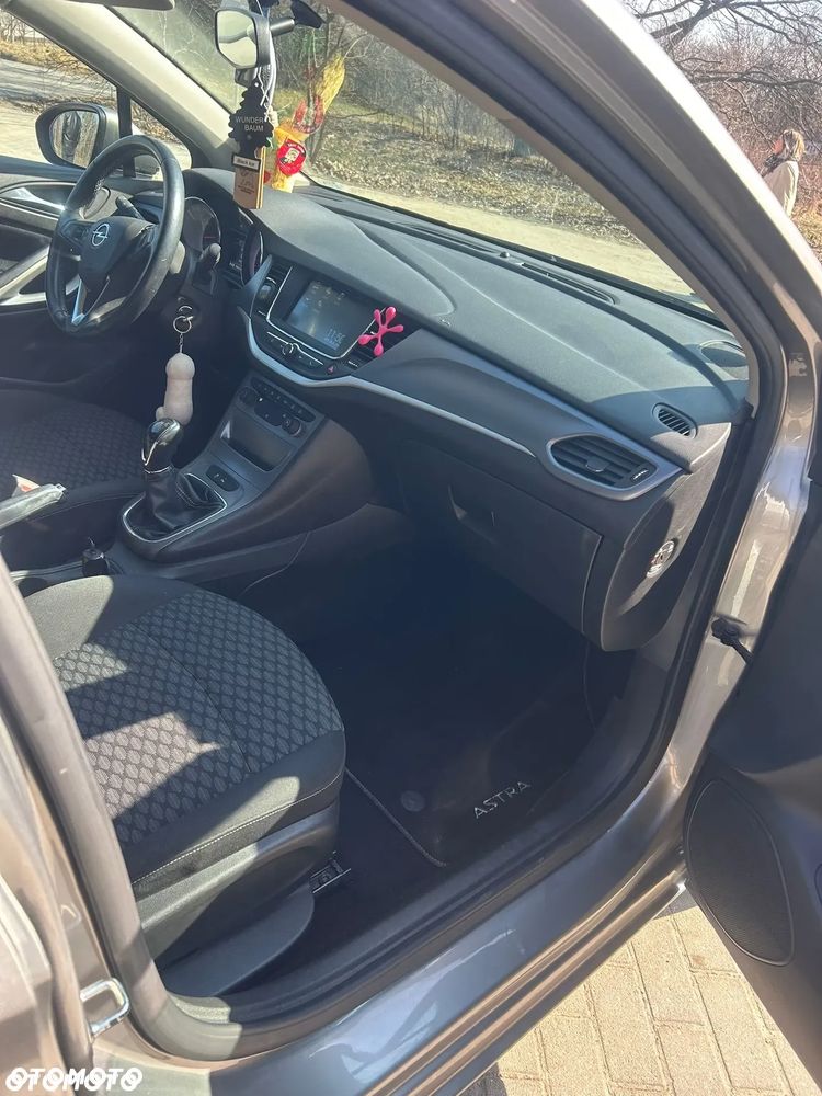 Opel Astra 1.4 T Dynamic - 11