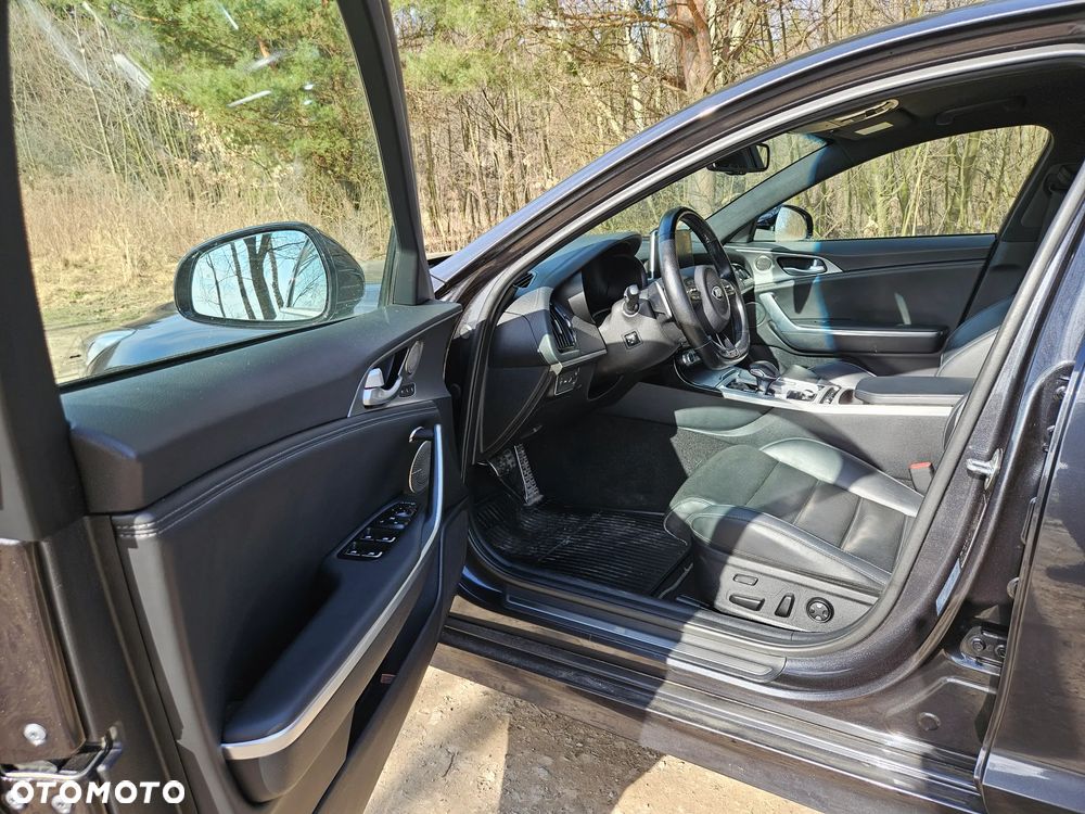 Kia Stinger 2.2 CRDI GT Line - 11